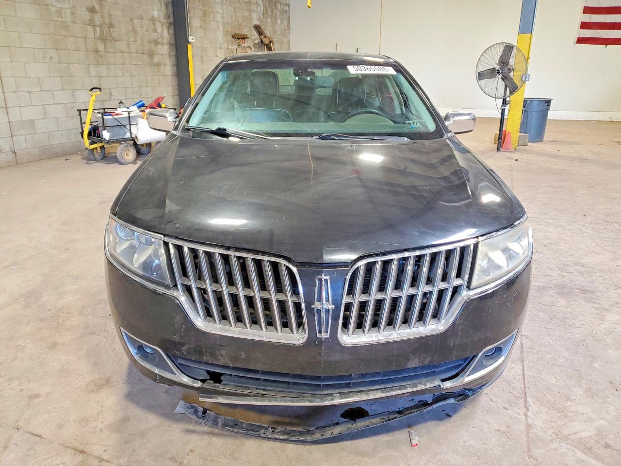 2010 LINCOLN MKZ photo 9