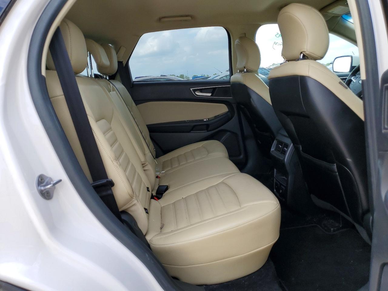 2016 FORD EDGE SEL photo 11