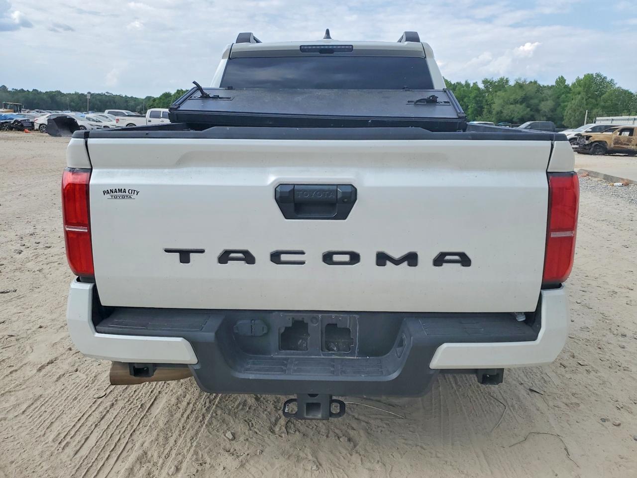 2024 TOYOTA TACOMA TRD SPORT photo 11