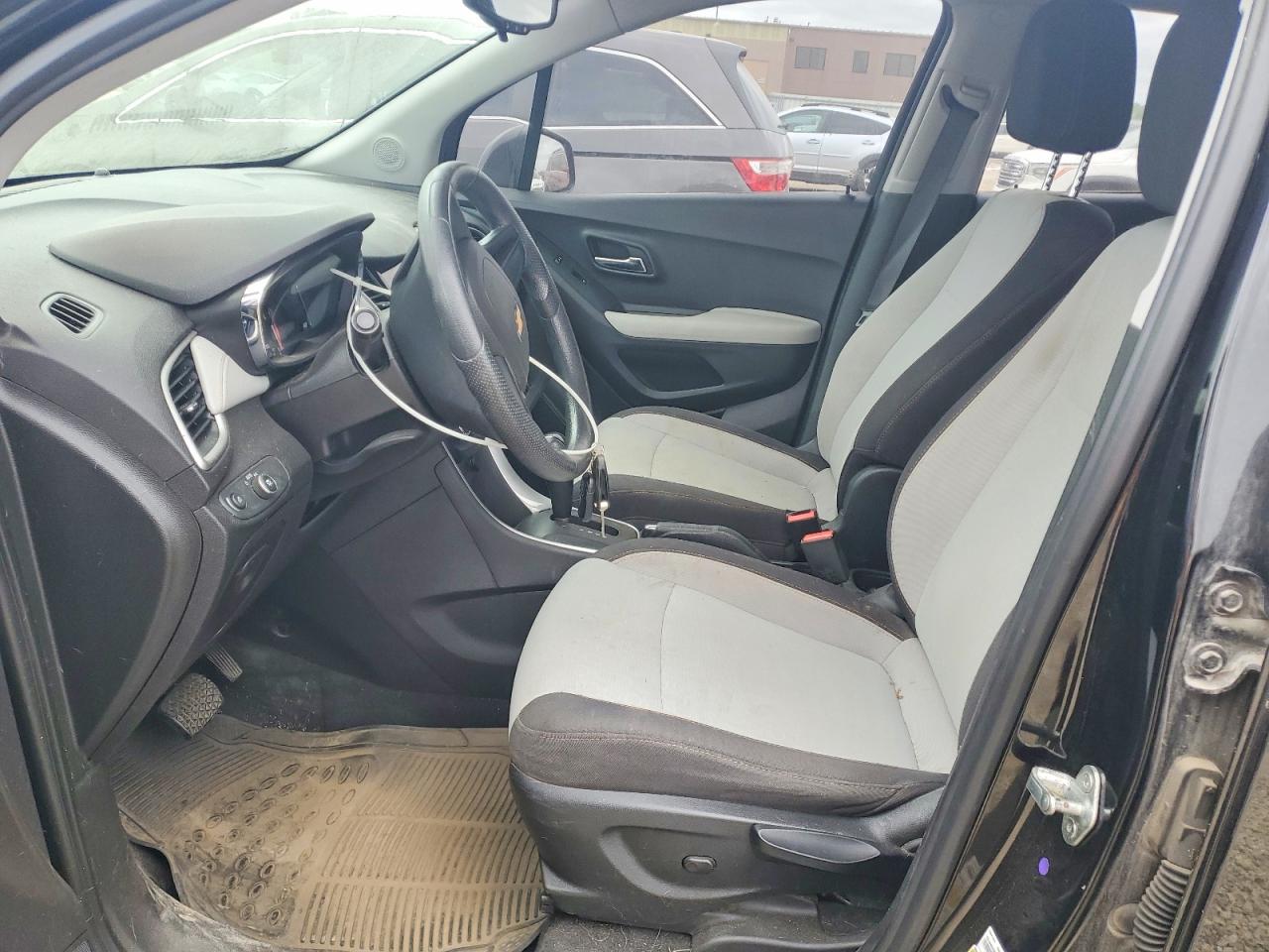 2019 CHEVROLET TRAX LS photo 7