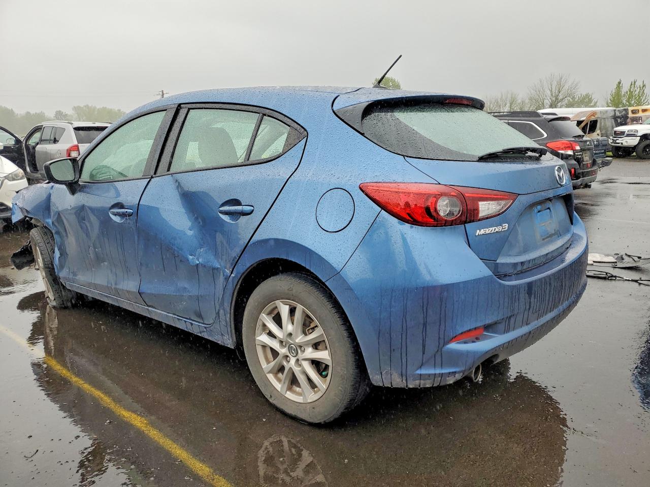 2017 MAZDA 3 SPORT photo 3
