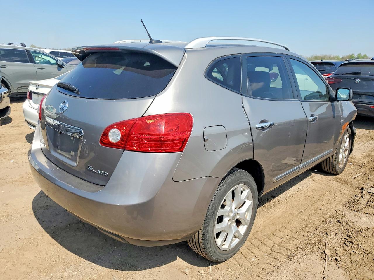 2011 NISSAN ROGUE S photo 5
