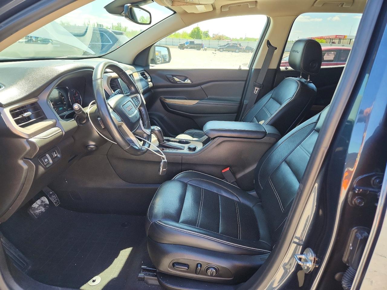 2019 GMC ACADIA DENALI photo 13