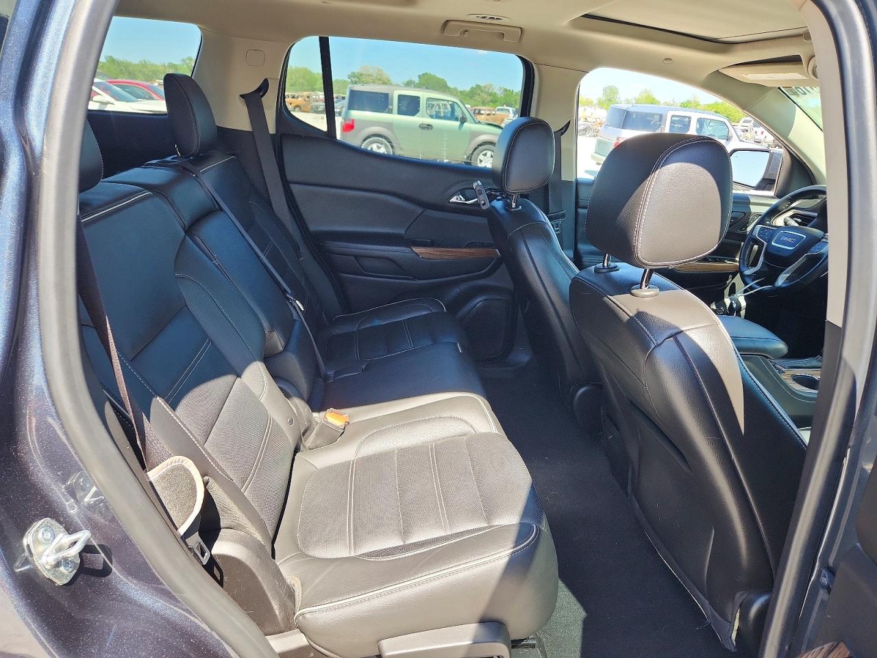 2019 GMC ACADIA DENALI photo 21