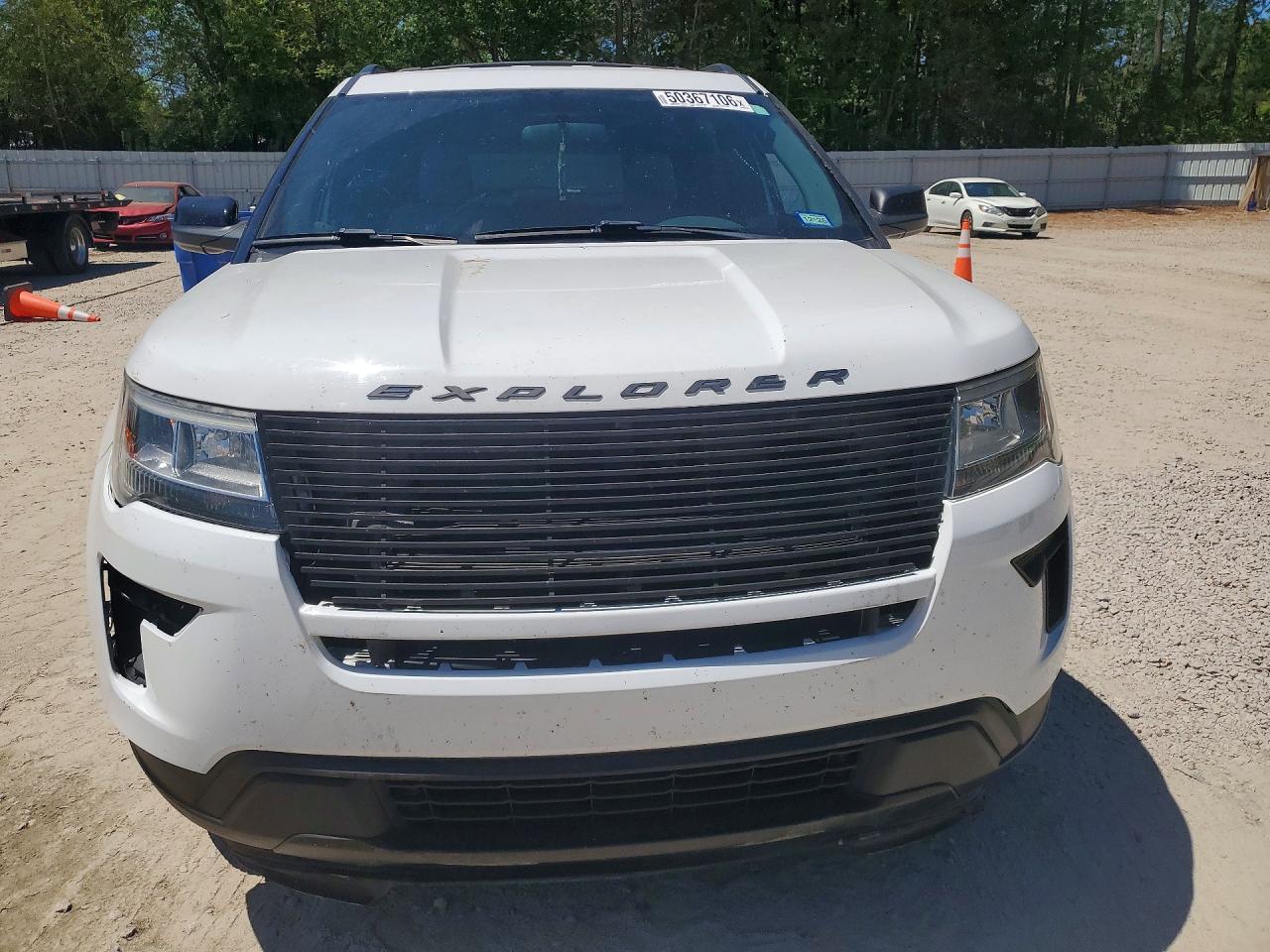 2019 FORD EXPLORER photo 9