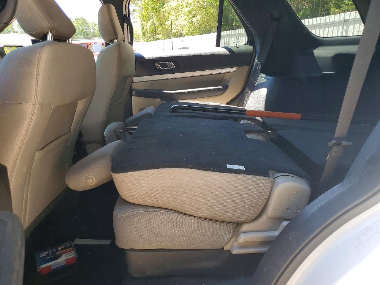 2019 FORD EXPLORER photo 19