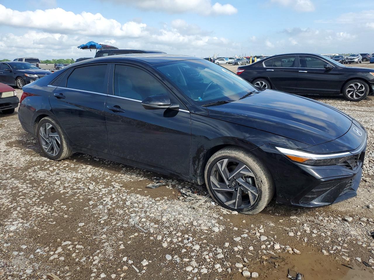 2025 HYUNDAI ELANTRA LIMITED photo 10