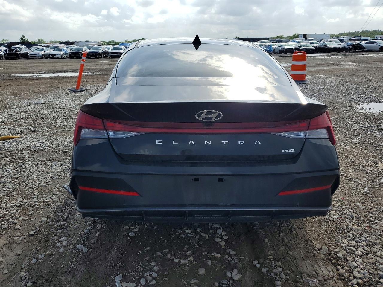2025 HYUNDAI ELANTRA LIMITED photo 16