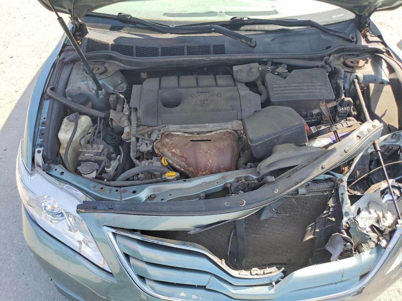 2011 TOYOTA CAMRY LE photo 21