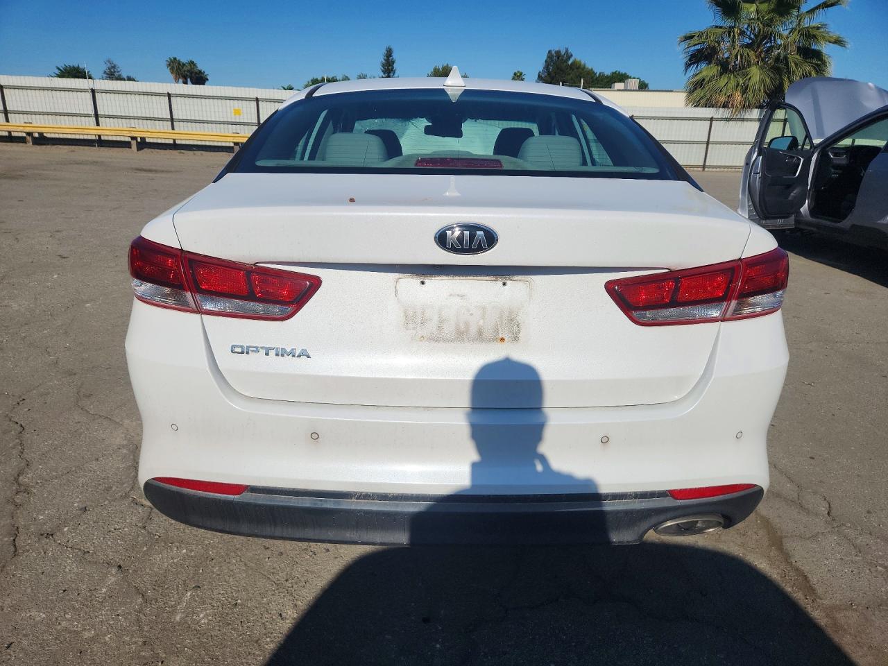 2018 KIA OPTIMA LX photo 16