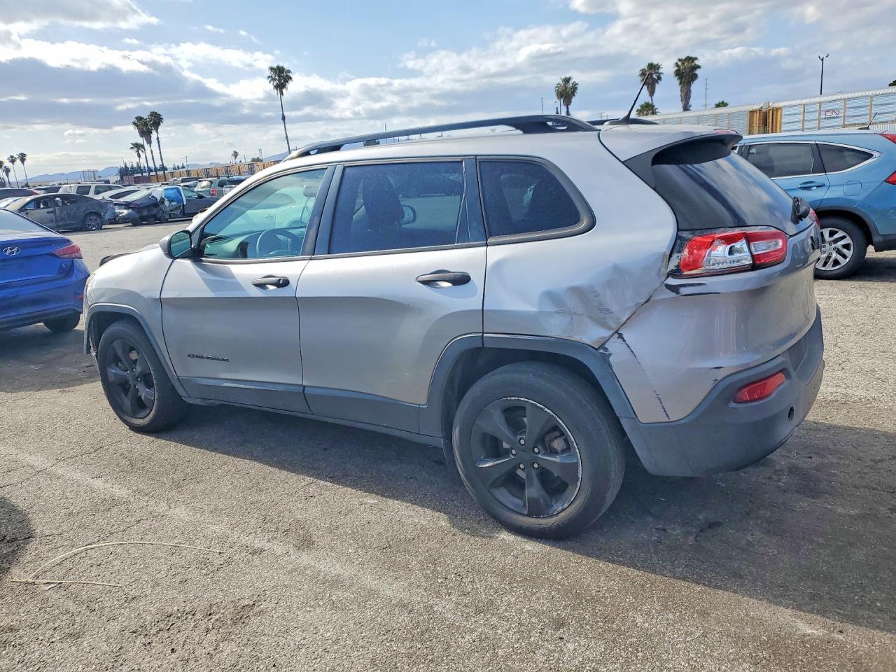 2017 JEEP CHEROKEE SPORT photo 3