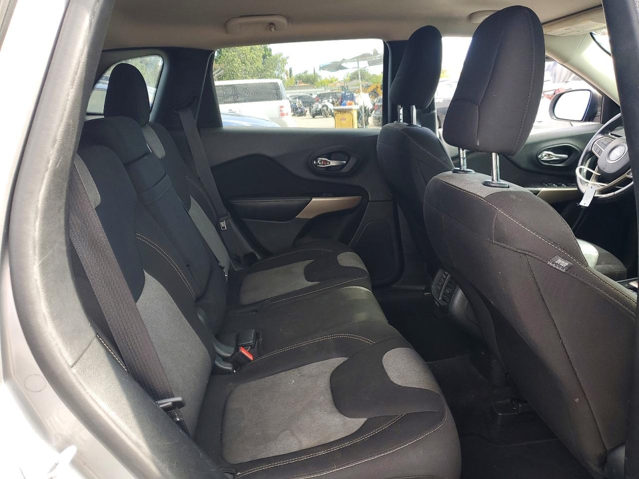 2017 JEEP CHEROKEE SPORT photo 21