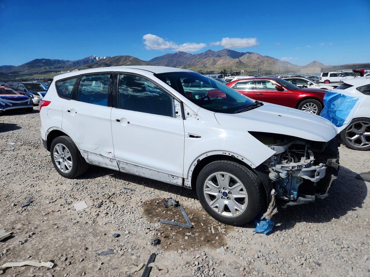 2016 FORD ESCAPE S photo 10
