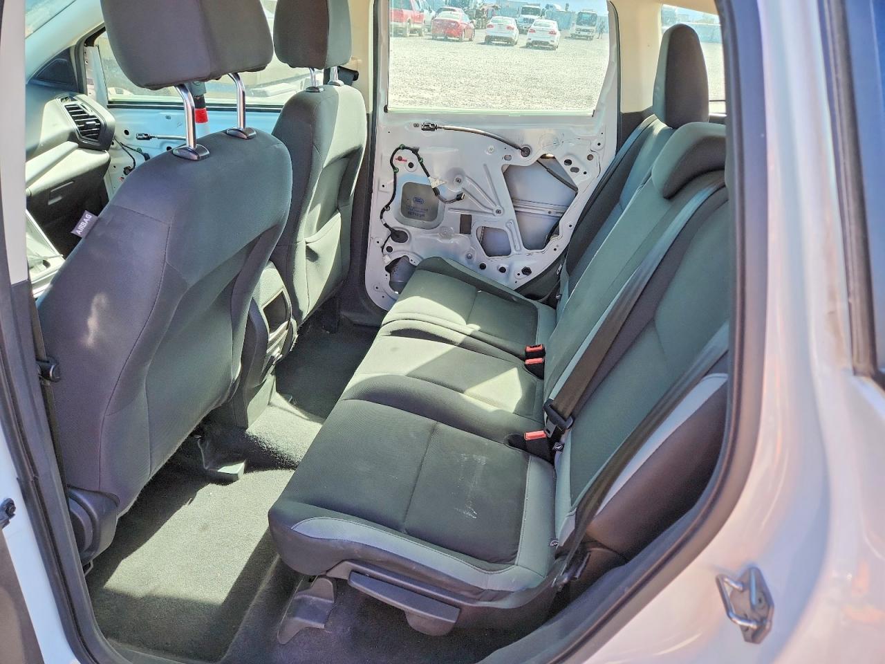 2016 FORD ESCAPE S photo 28