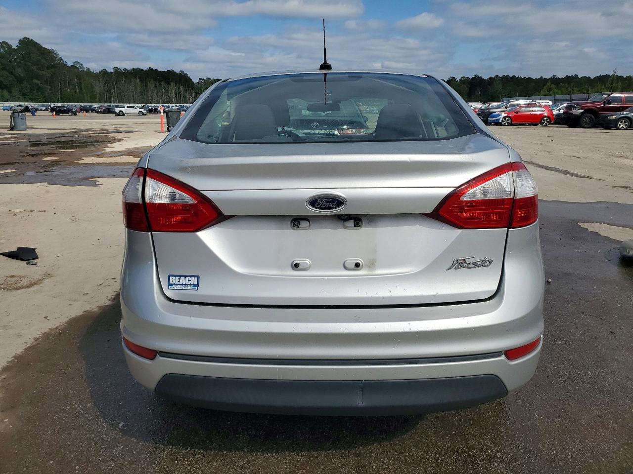 2018 FORD FIESTA S photo 16