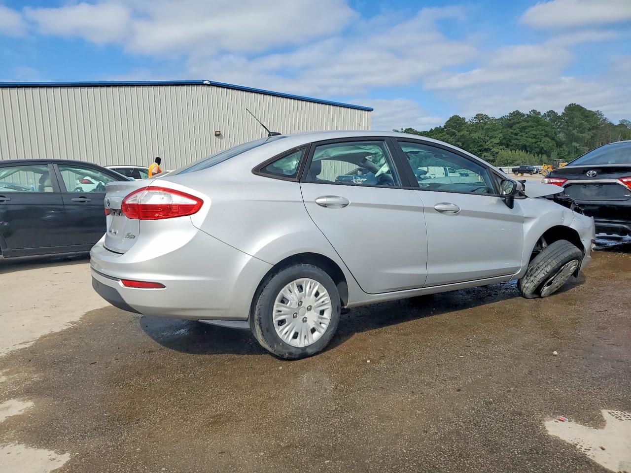 2018 FORD FIESTA S photo 7