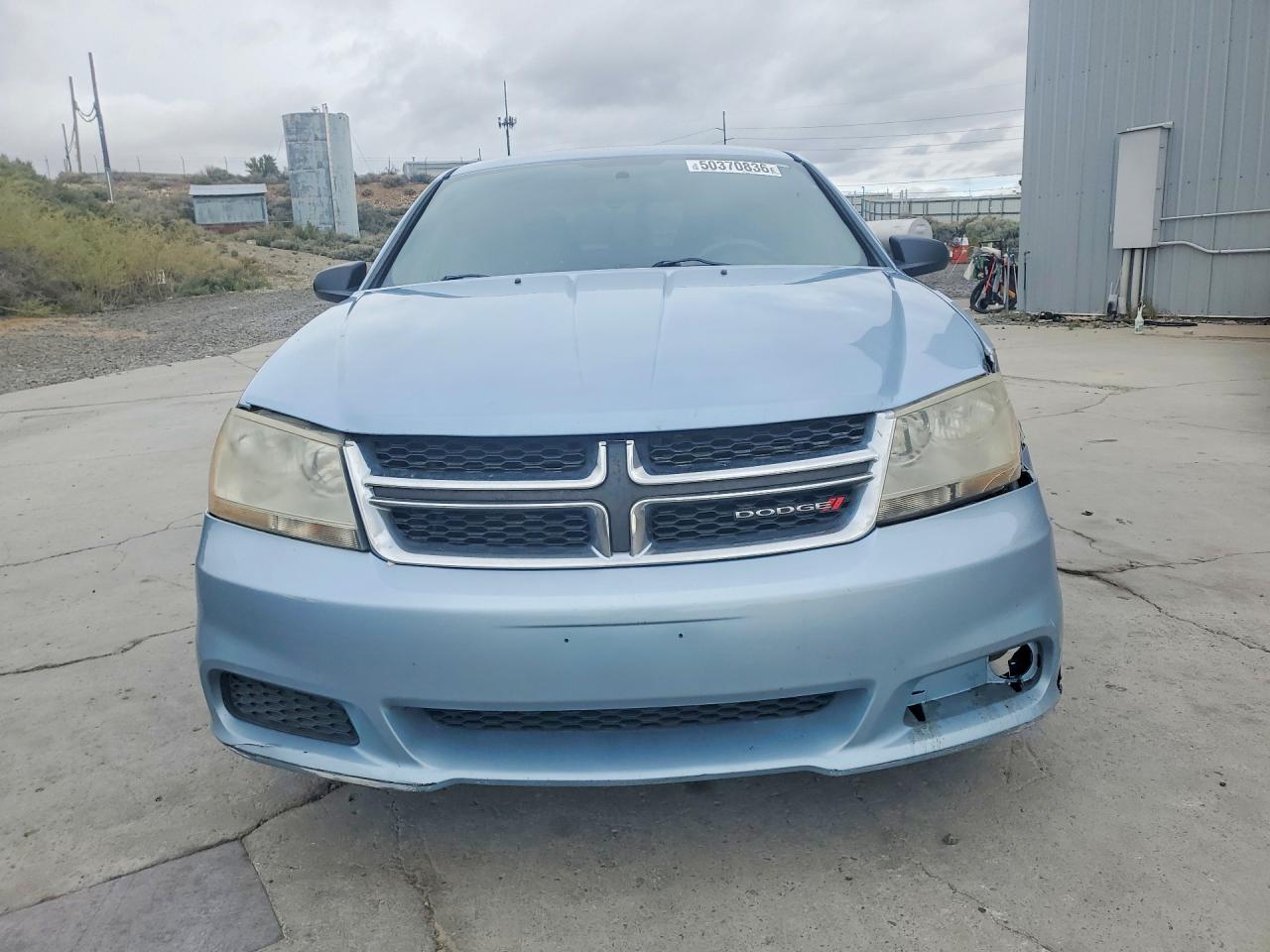 2013 DODGE AVENGER SE photo 9