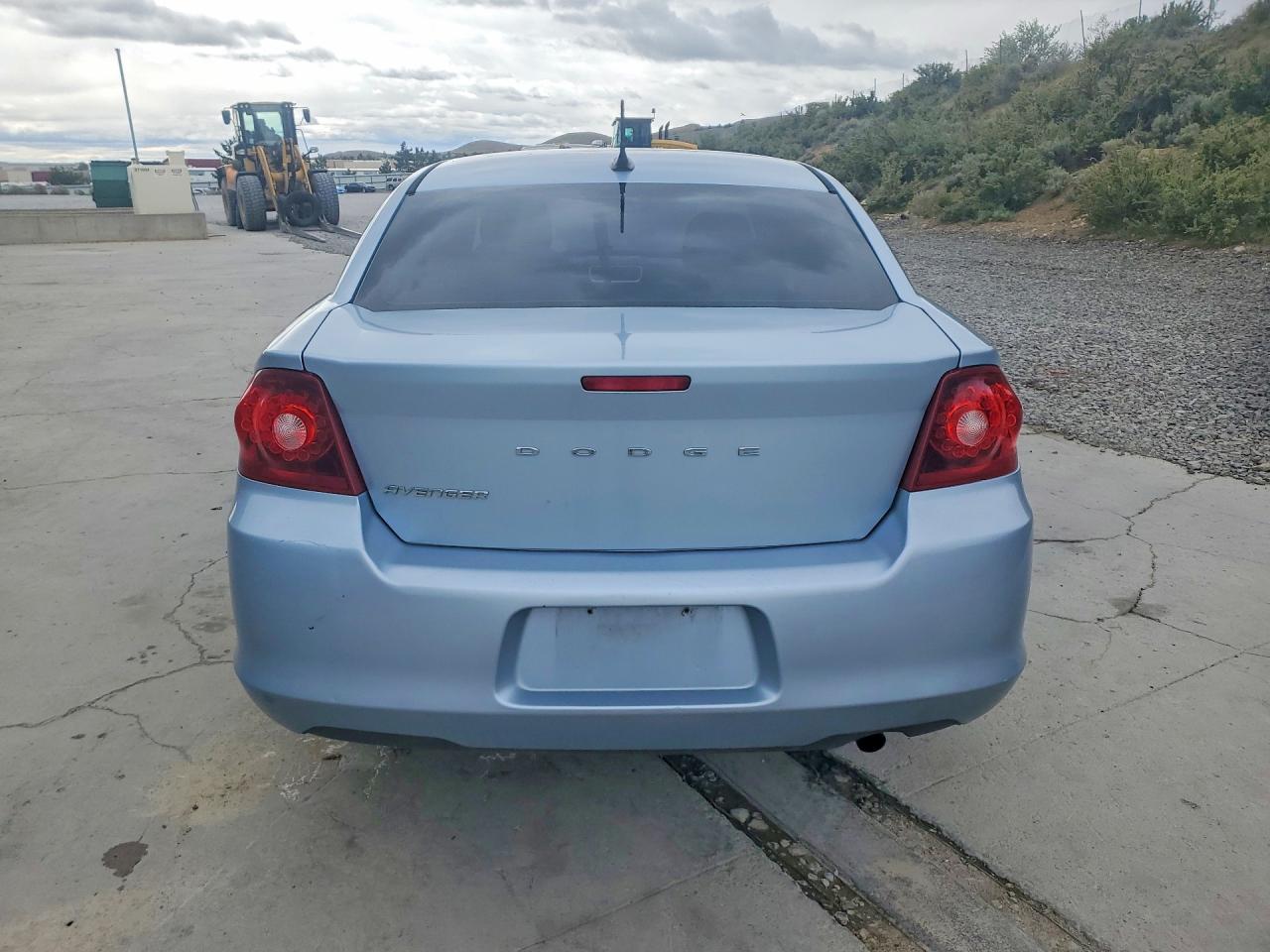 2013 DODGE AVENGER SE photo 11