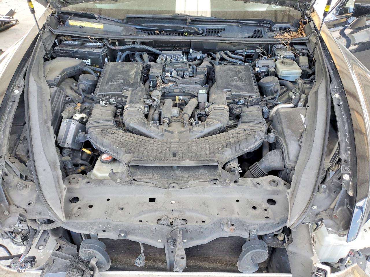 2014 LEXUS LS 460 photo 21