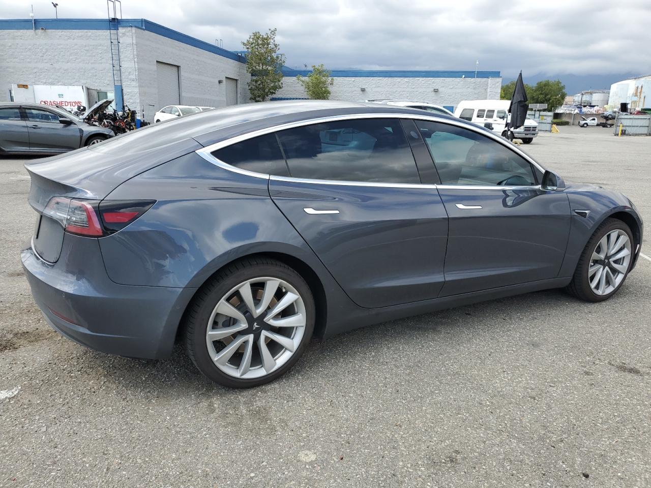 2019 TESLA MODEL 3 photo 3