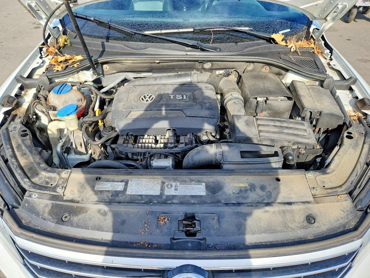 2017 VOLKSWAGEN PASSAT SE photo 11