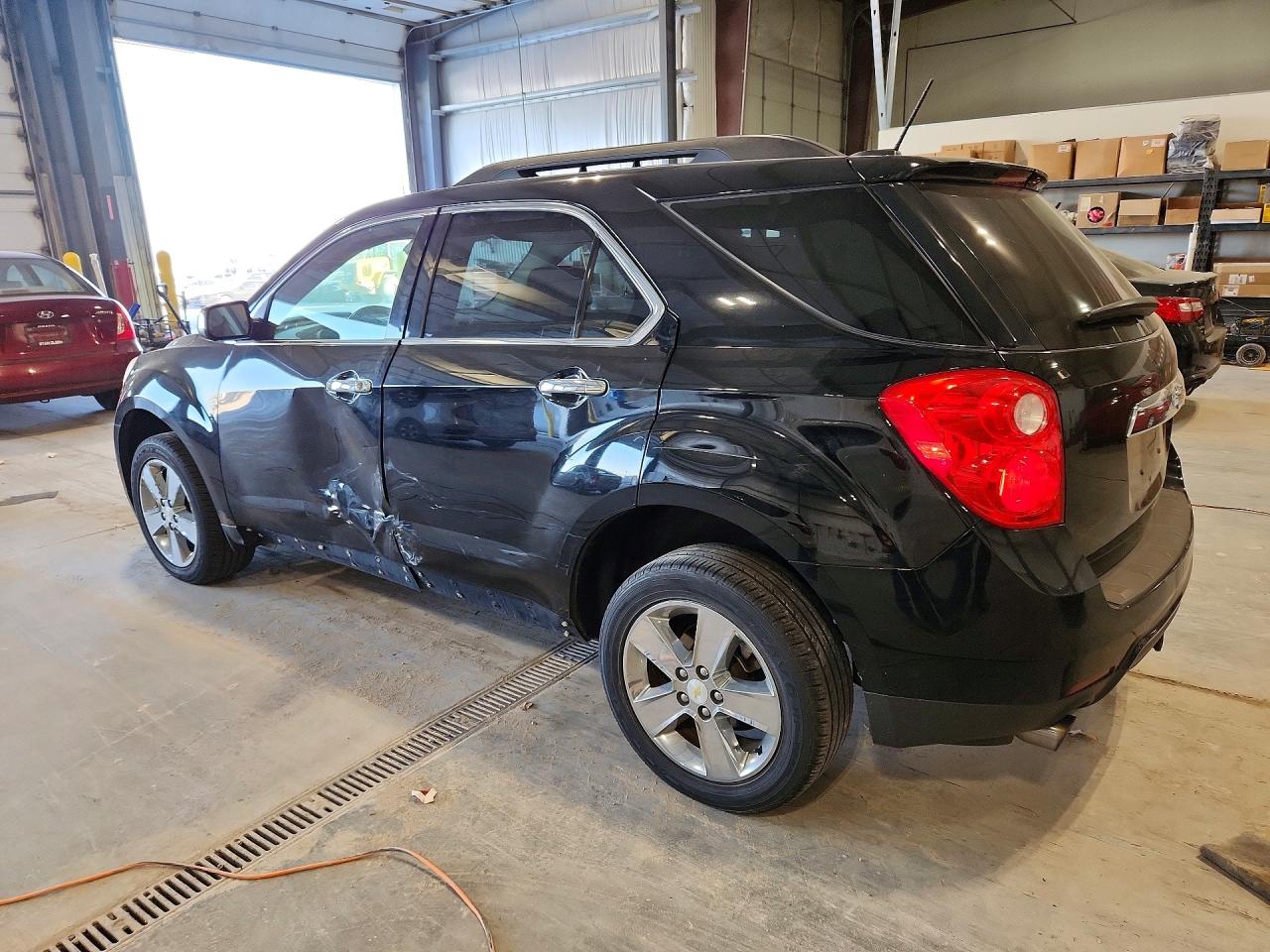 2015 CHEVROLET EQUINOX LT photo 3