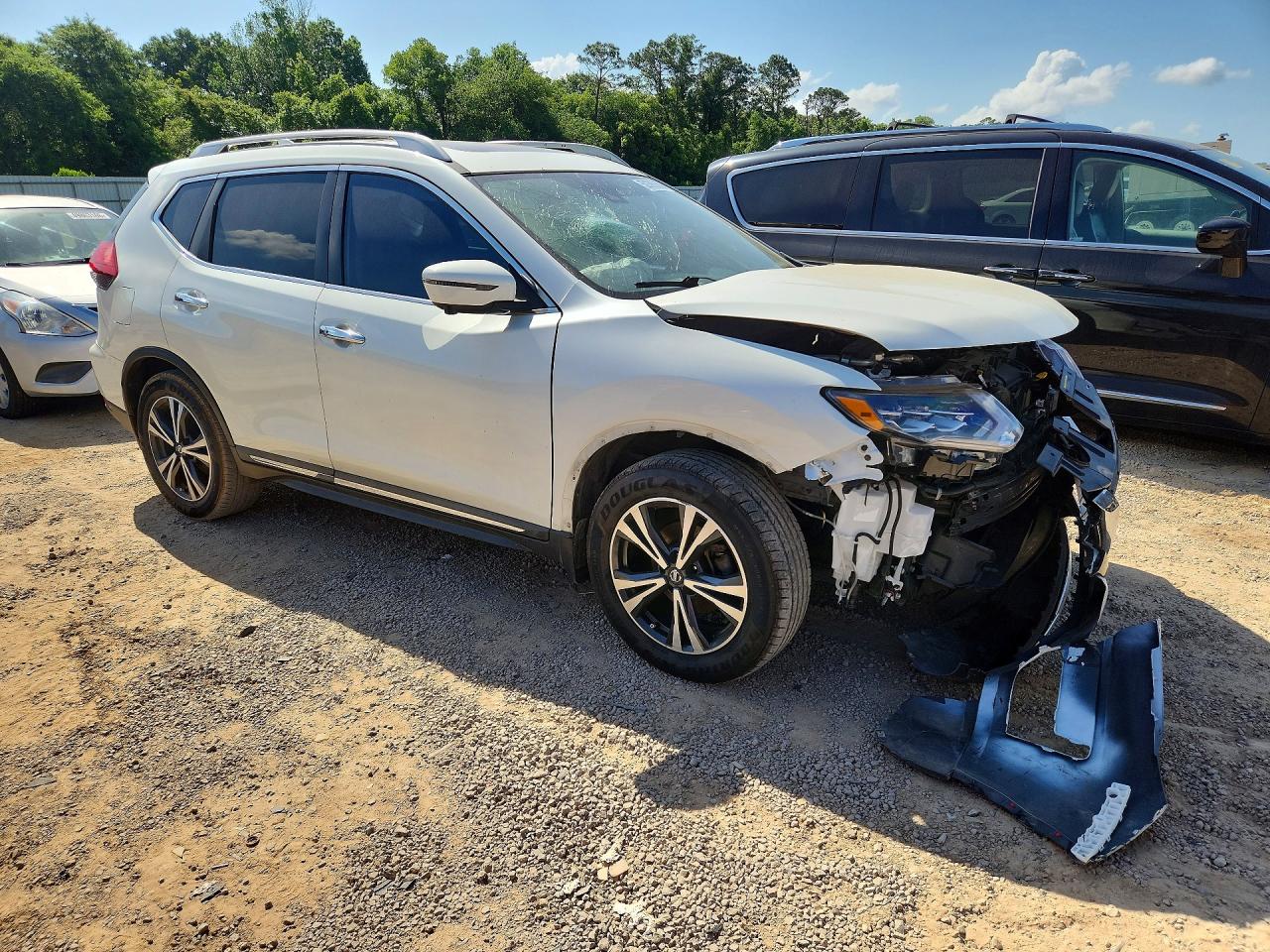 2017 NISSAN ROGUE SL photo 7