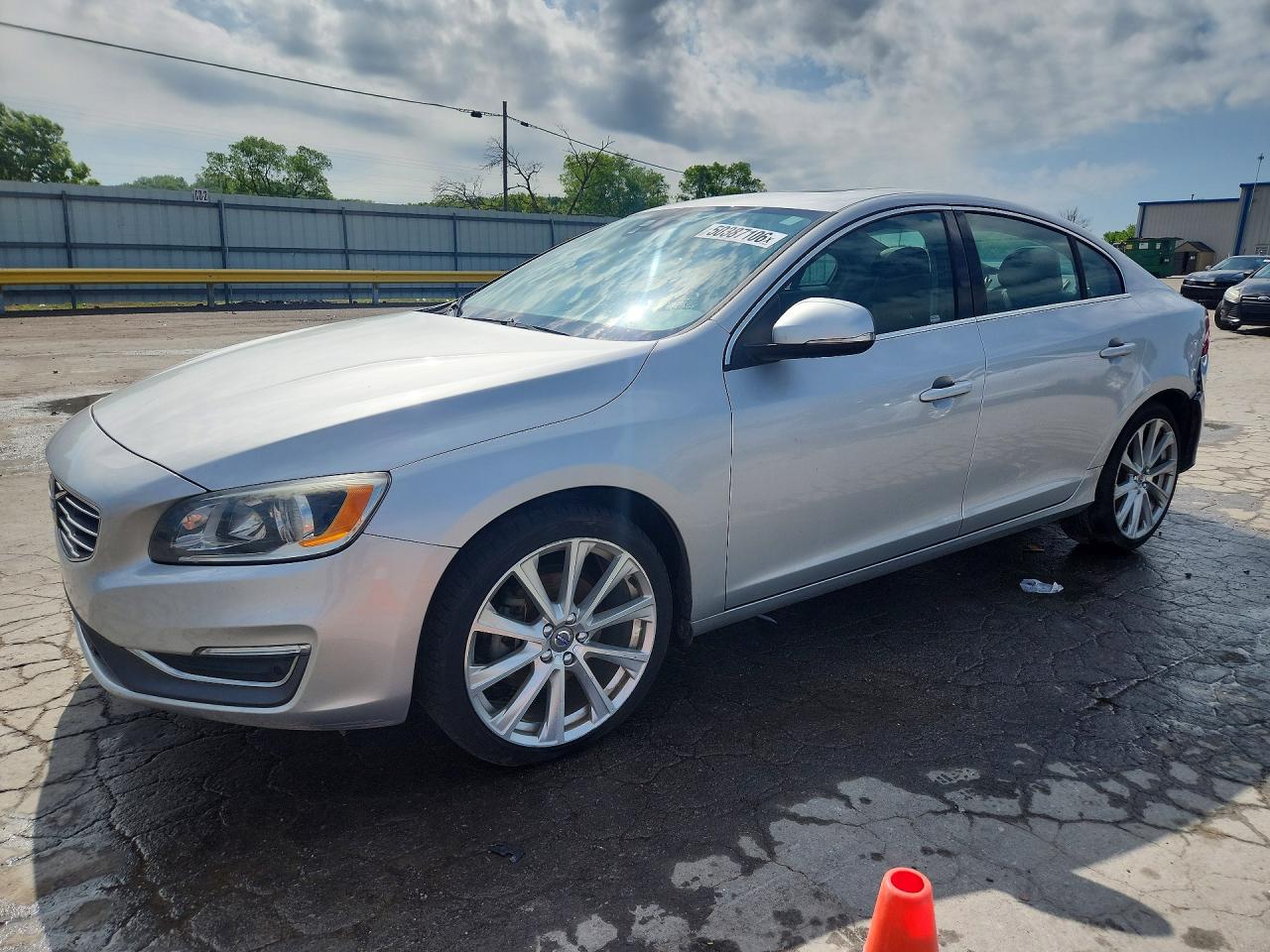 2017 VOLVO S60