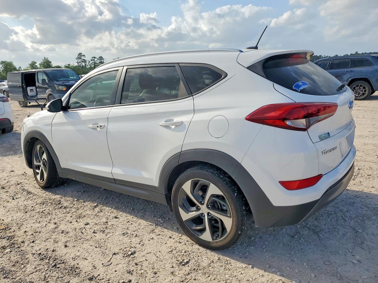 2016 HYUNDAI TUCSON SPORT photo 3