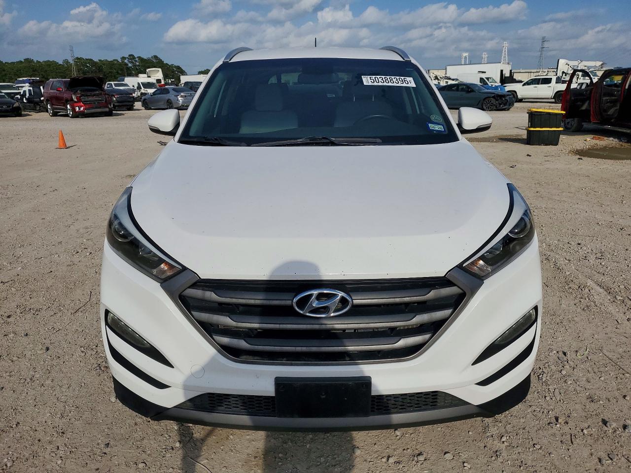 2016 HYUNDAI TUCSON SPORT photo 9