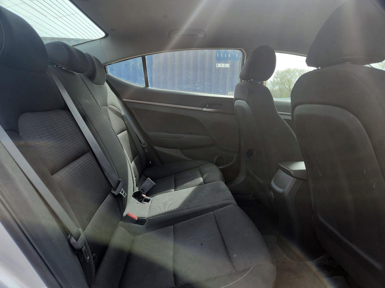 2018 HYUNDAI ELANTRA SE photo 28
