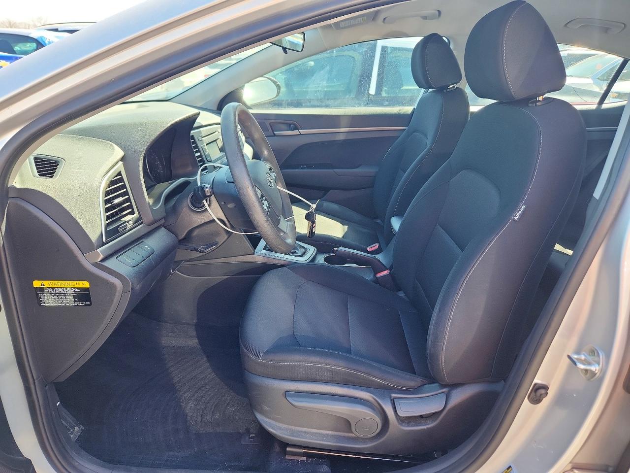 2018 HYUNDAI ELANTRA SE photo 19