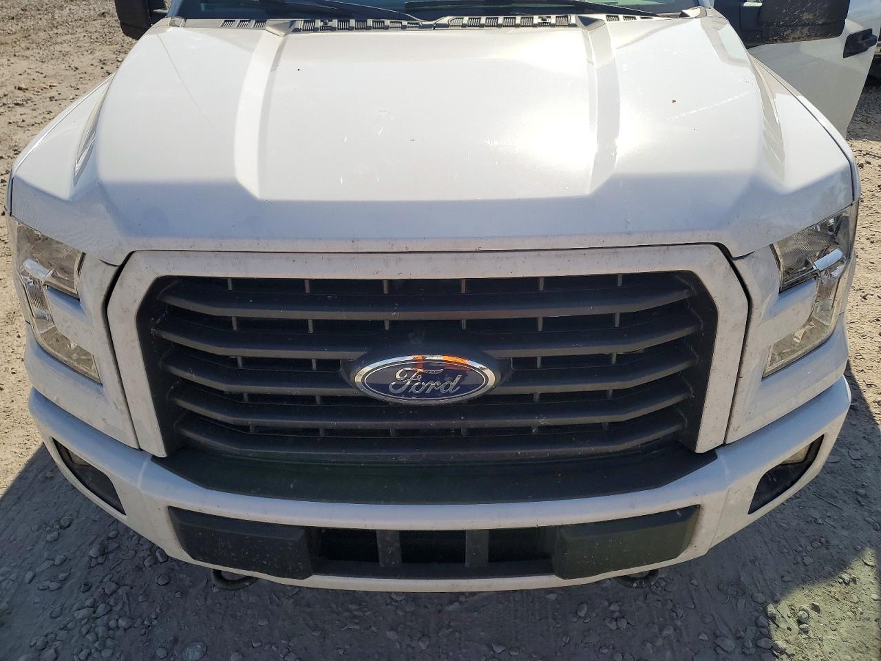 2017 FORD F150 SUPERCREW photo 31