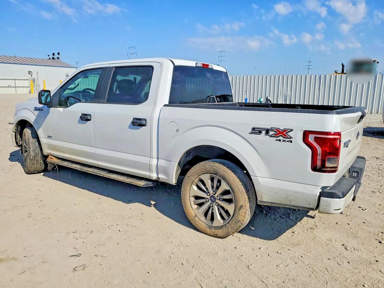 2017 FORD F150 SUPERCREW photo 4
