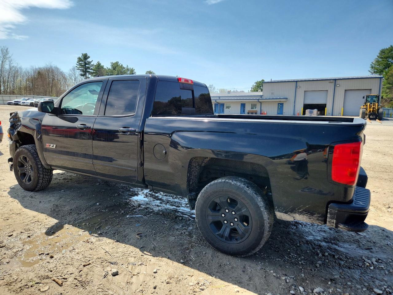 2018 CHEVROLET SILVERADO K1500 LT photo 3