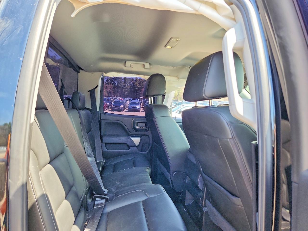 2018 CHEVROLET SILVERADO K1500 LT photo 19