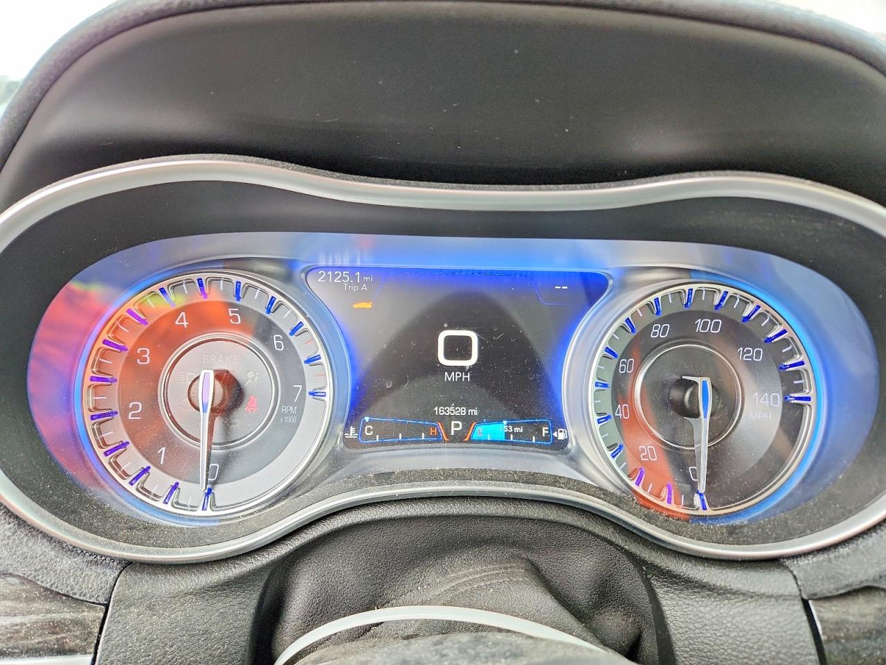 2015 CHRYSLER 300 LIMITED photo 17