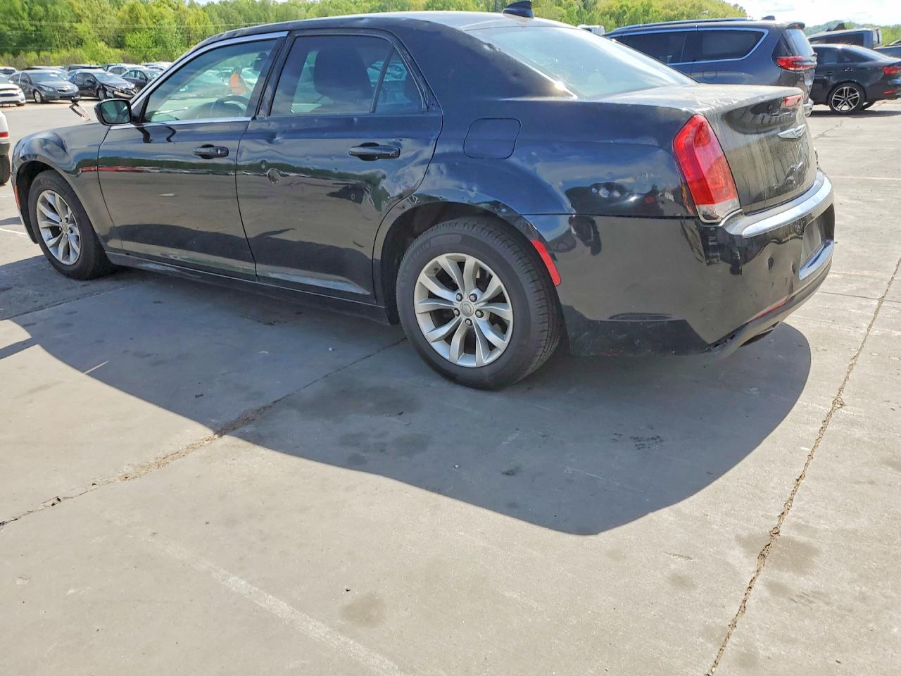2015 CHRYSLER 300 LIMITED photo 4