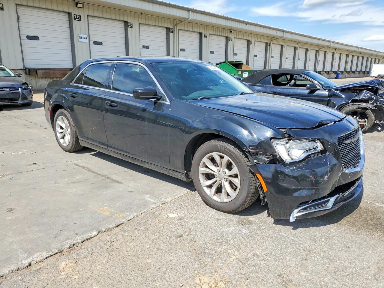 2015 CHRYSLER 300 LIMITED photo 10