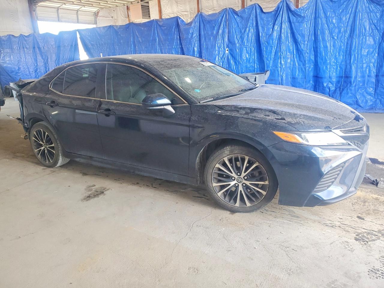 2019 TOYOTA CAMRY SE photo 4