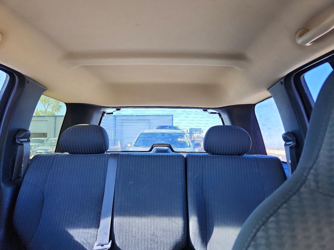2002 JEEP LIBERTY SPORT photo 28