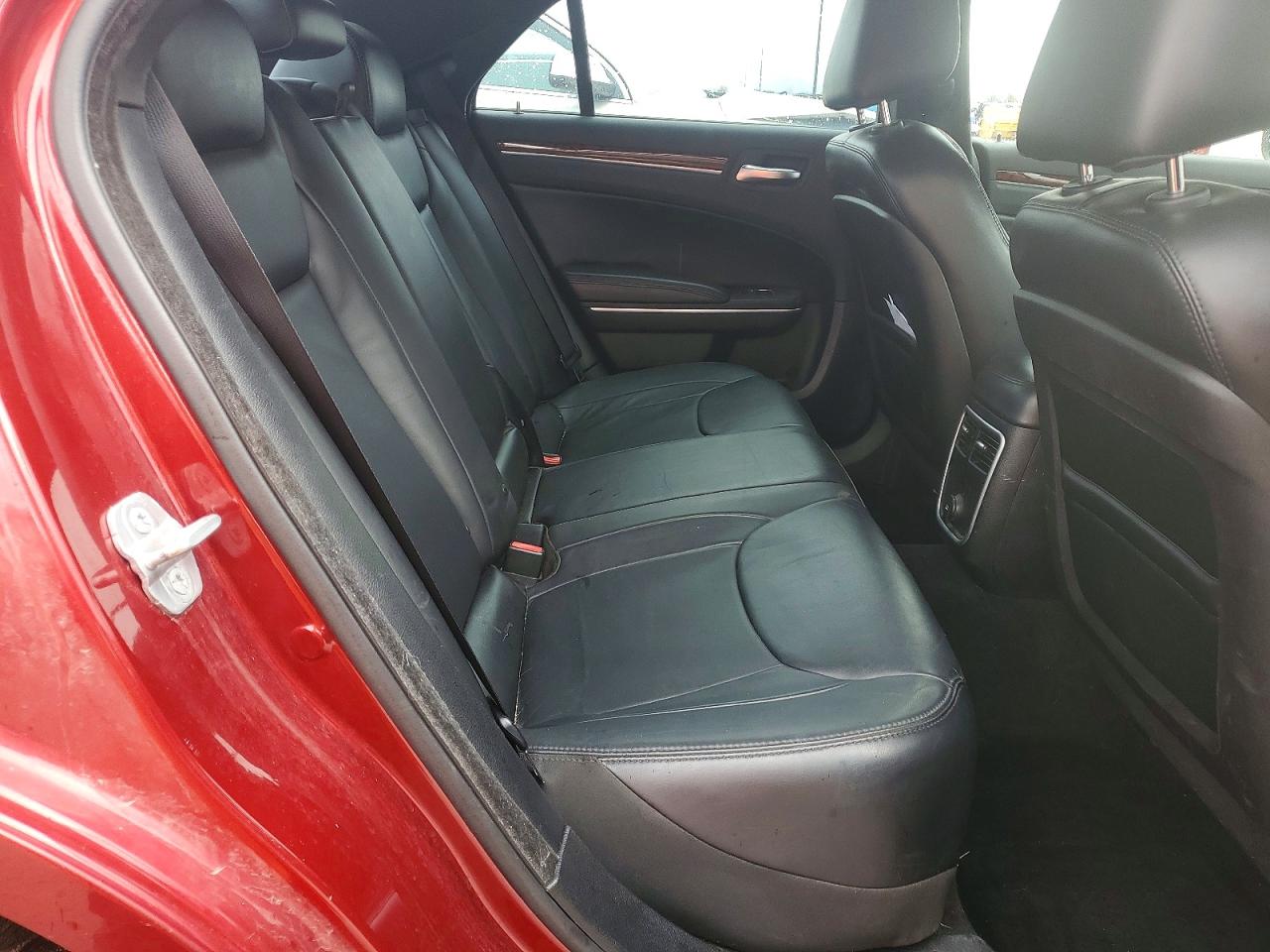 2014 CHRYSLER 300 photo 19