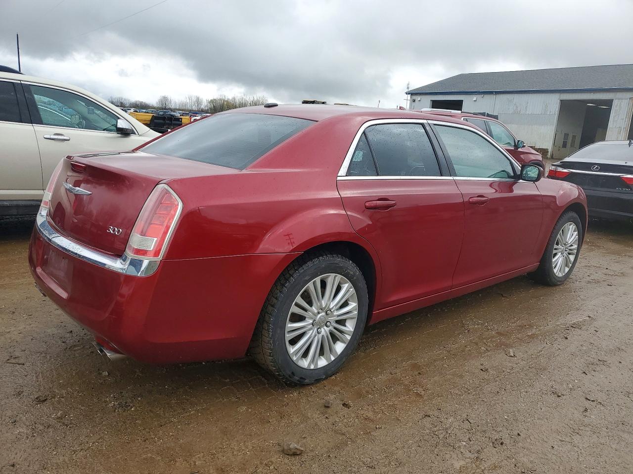 2014 CHRYSLER 300 photo 5