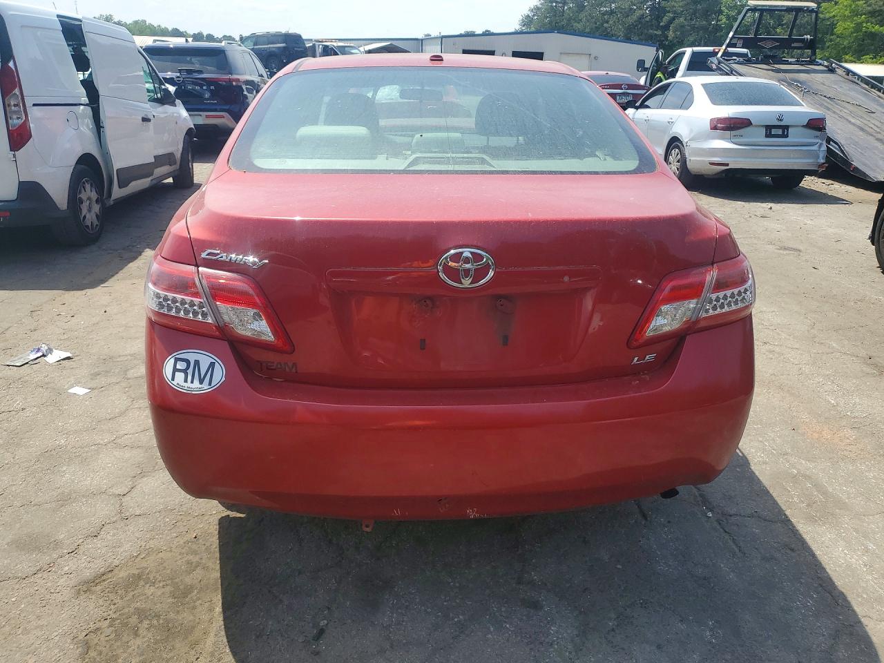 2011 TOYOTA CAMRY LE photo 11