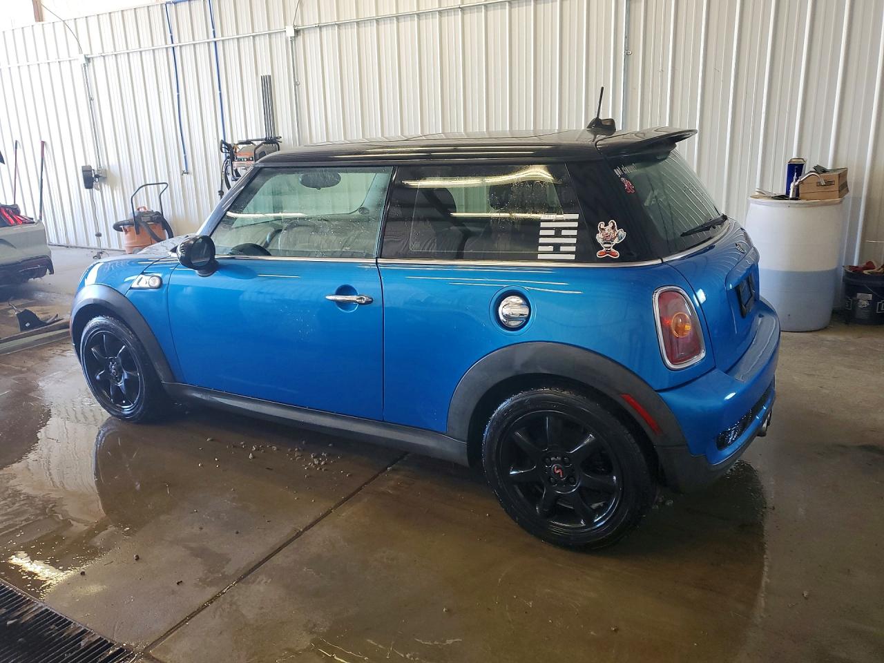 2010 MINI COOPER S photo 3