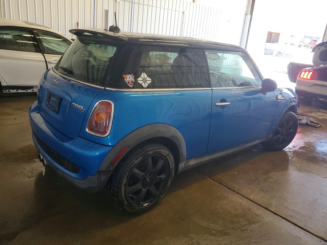 2010 MINI COOPER S photo 5