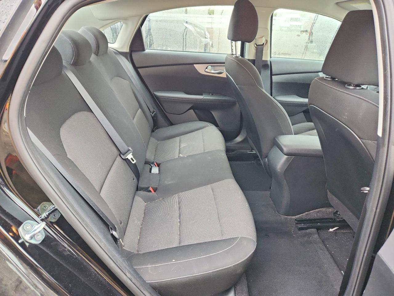 2023 KIA FORTE LX photo 19