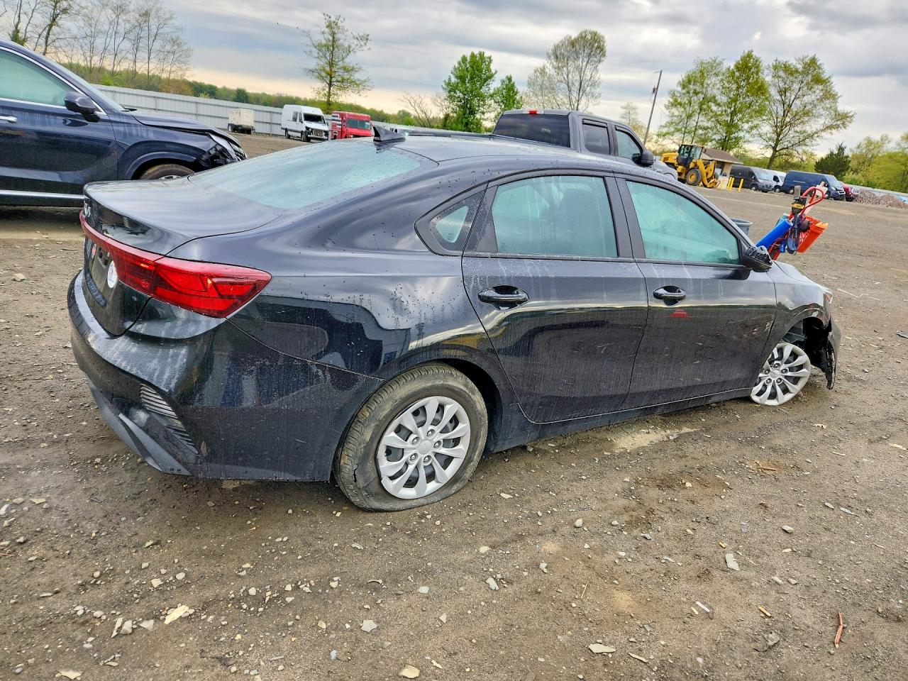 2023 KIA FORTE LX photo 5