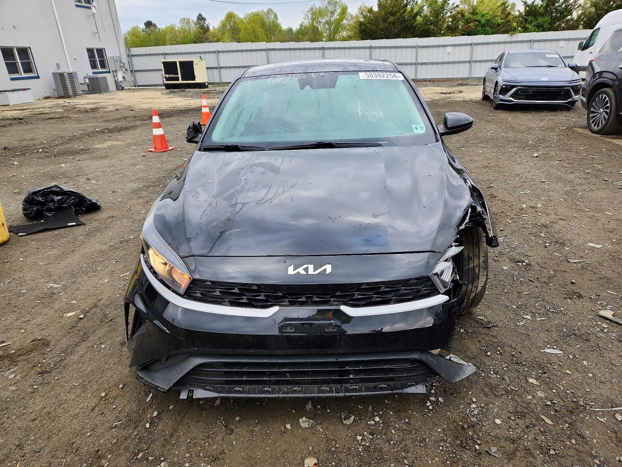 2023 KIA FORTE LX photo 9