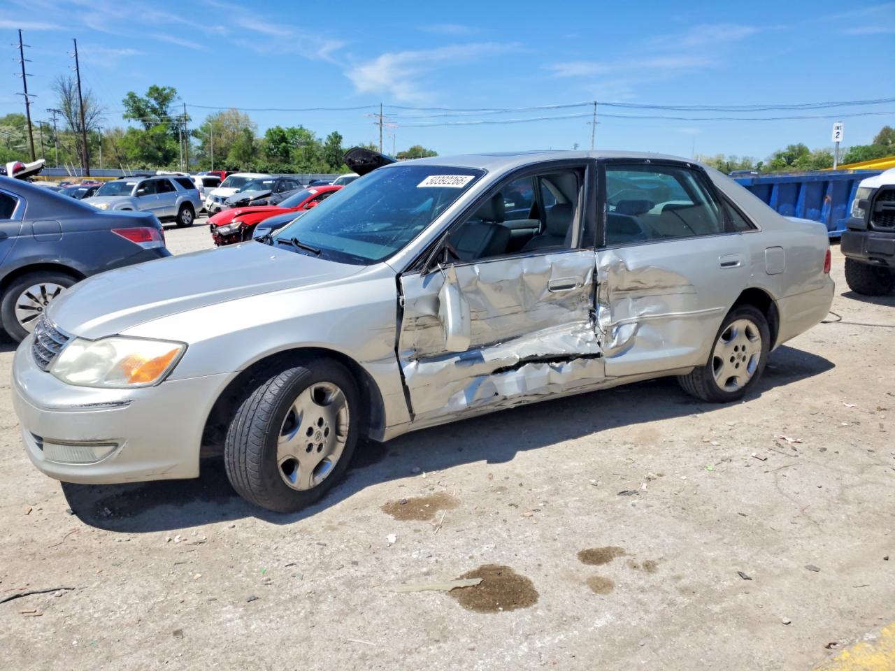 2004 TOYOTA AVALON